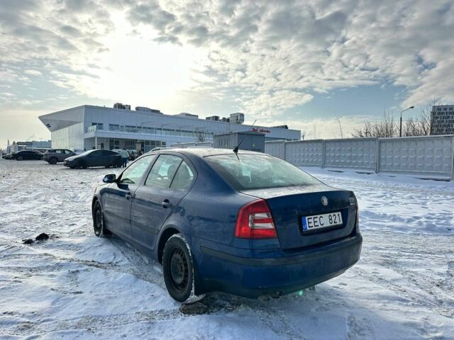 Синий Шкода Октавия, объемом двигателя 0 л и пробегом 311 тыс. км за 1750 $, фото 1 на Automoto.ua