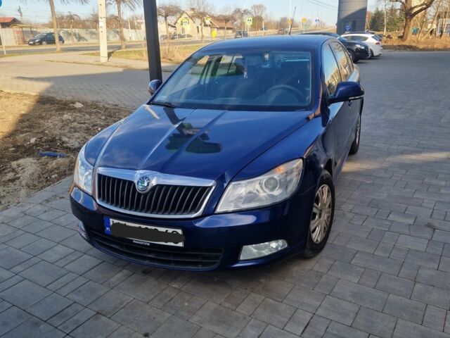 Синий Шкода Октавия, объемом двигателя 2 л и пробегом 264 тыс. км за 3300 $, фото 1 на Automoto.ua