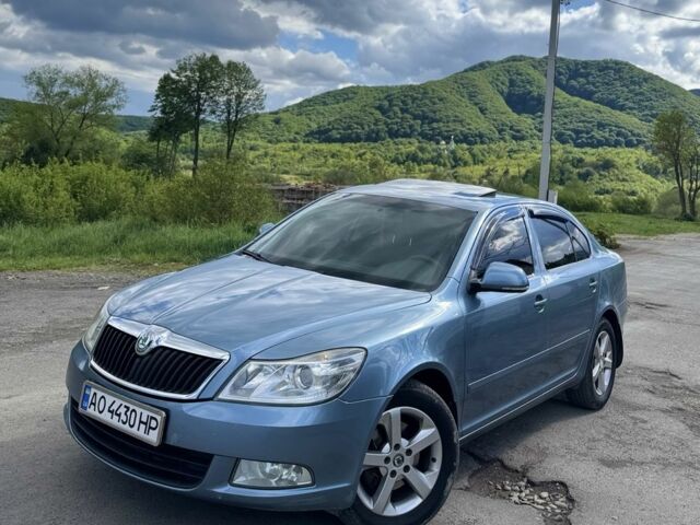 Синий Шкода Октавия, объемом двигателя 2 л и пробегом 199 тыс. км за 7200 $, фото 1 на Automoto.ua
