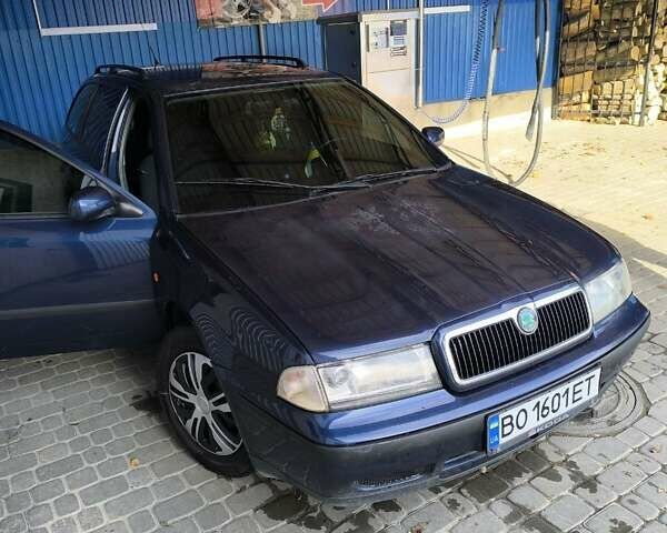 Синий Шкода Октавия, объемом двигателя 1.6 л и пробегом 273 тыс. км за 3700 $, фото 1 на Automoto.ua