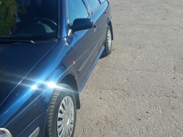 Синій Шкода Октавія, об'ємом двигуна 1.6 л та пробігом 230 тис. км за 4300 $, фото 1 на Automoto.ua