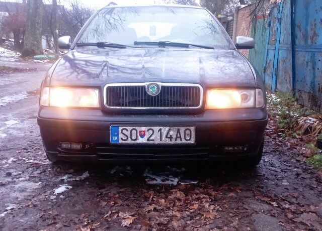 Синій Шкода Октавія, об'ємом двигуна 1.9 л та пробігом 60 тис. км за 1850 $, фото 1 на Automoto.ua