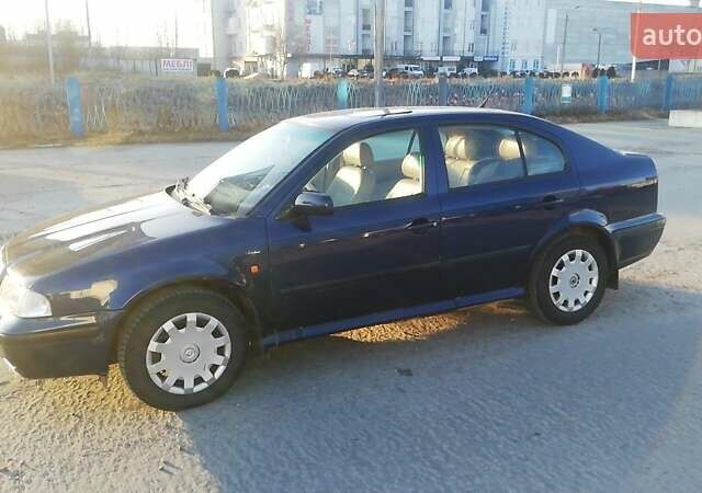 Синий Шкода Октавия, объемом двигателя 1.9 л и пробегом 280 тыс. км за 3600 $, фото 1 на Automoto.ua