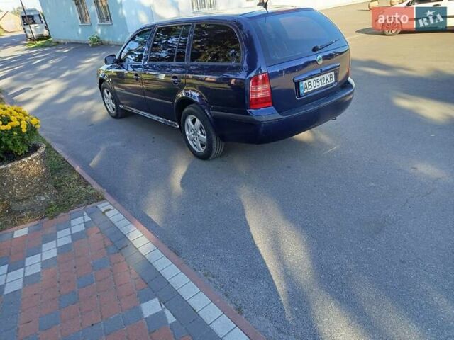Синий Шкода Октавия, объемом двигателя 1.6 л и пробегом 392 тыс. км за 3800 $, фото 1 на Automoto.ua