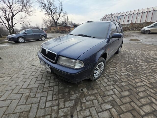 Синій Шкода Октавія, об'ємом двигуна 2 л та пробігом 411 тис. км за 2850 $, фото 1 на Automoto.ua