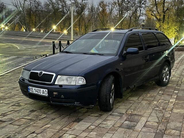 Синий Шкода Октавия, объемом двигателя 1.9 л и пробегом 299 тыс. км за 2900 $, фото 1 на Automoto.ua
