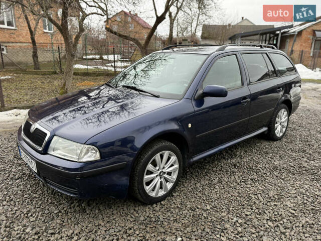 Синий Шкода Октавия, объемом двигателя 1.6 л и пробегом 270 тыс. км за 3199 $, фото 1 на Automoto.ua