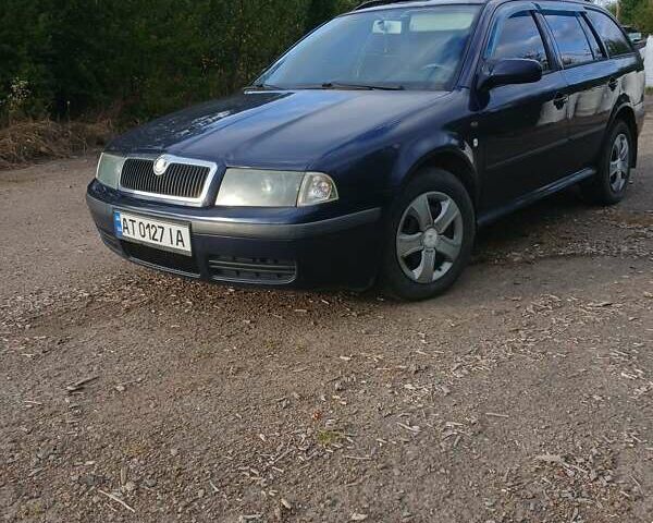 Синий Шкода Октавия, объемом двигателя 1.9 л и пробегом 300 тыс. км за 3300 $, фото 1 на Automoto.ua