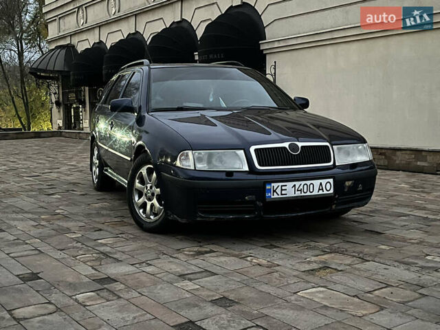 Синий Шкода Октавия, объемом двигателя 1.9 л и пробегом 299 тыс. км за 2900 $, фото 1 на Automoto.ua