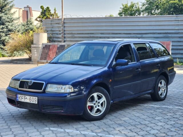 Синій Шкода Октавія, об'ємом двигуна 1.9 л та пробігом 400 тис. км за 1650 $, фото 1 на Automoto.ua
