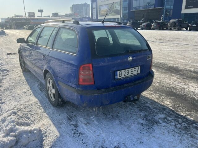 Синий Шкода Октавия, объемом двигателя 1.6 л и пробегом 350 тыс. км за 1100 $, фото 1 на Automoto.ua
