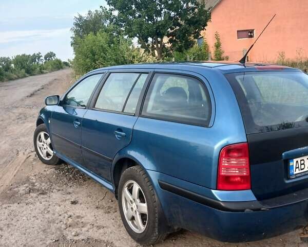 Синий Шкода Октавия, объемом двигателя 1.9 л и пробегом 250 тыс. км за 3550 $, фото 1 на Automoto.ua