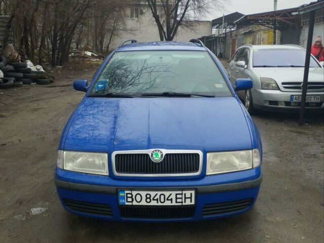 Синій Шкода Октавія, об'ємом двигуна 2 л та пробігом 180 тис. км за 5500 $, фото 1 на Automoto.ua
