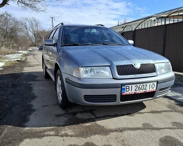 Синий Шкода Октавия, объемом двигателя 1.98 л и пробегом 270 тыс. км за 4100 $, фото 1 на Automoto.ua