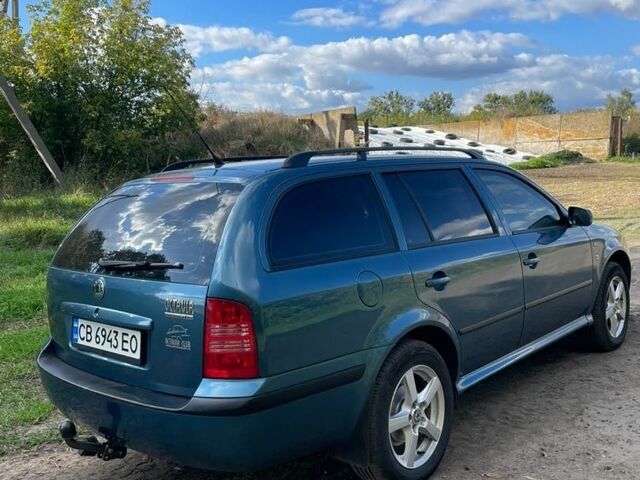 Синий Шкода Октавия, объемом двигателя 1.6 л и пробегом 272 тыс. км за 4800 $, фото 1 на Automoto.ua