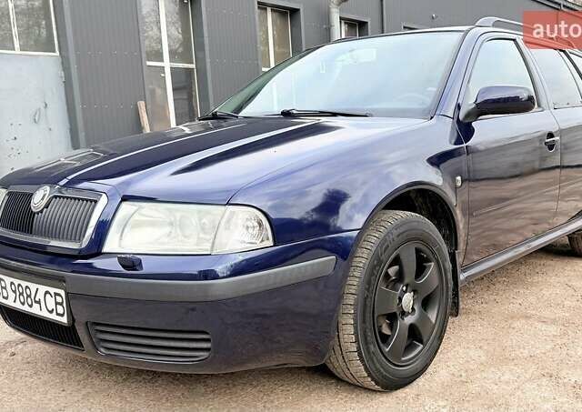 Синий Шкода Октавия, объемом двигателя 1.6 л и пробегом 267 тыс. км за 4900 $, фото 1 на Automoto.ua