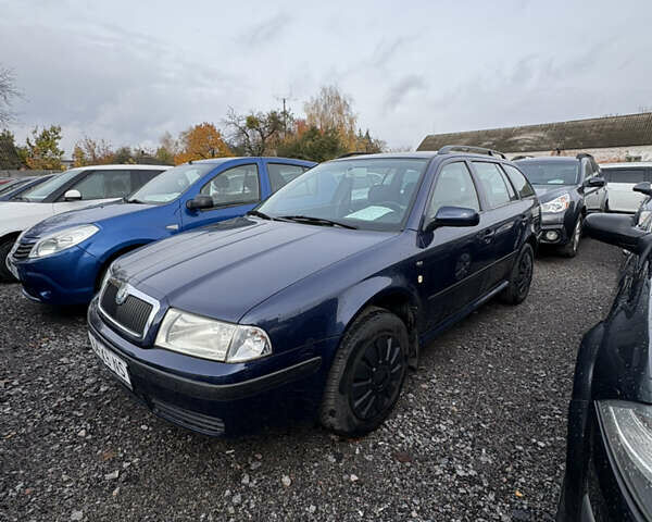 Синий Шкода Октавия, объемом двигателя 1.6 л и пробегом 230 тыс. км за 4999 $, фото 1 на Automoto.ua