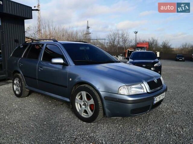 Синий Шкода Октавия, объемом двигателя 1.9 л и пробегом 342 тыс. км за 4200 $, фото 1 на Automoto.ua