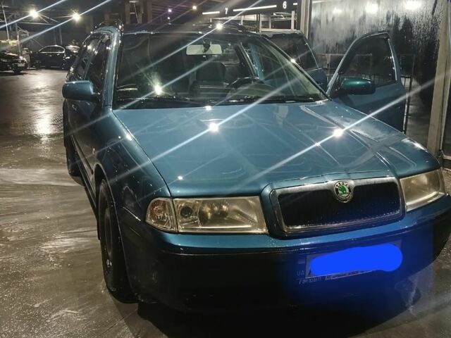 Синій Шкода Октавія, об'ємом двигуна 1.8 л та пробігом 406 тис. км за 4800 $, фото 1 на Automoto.ua