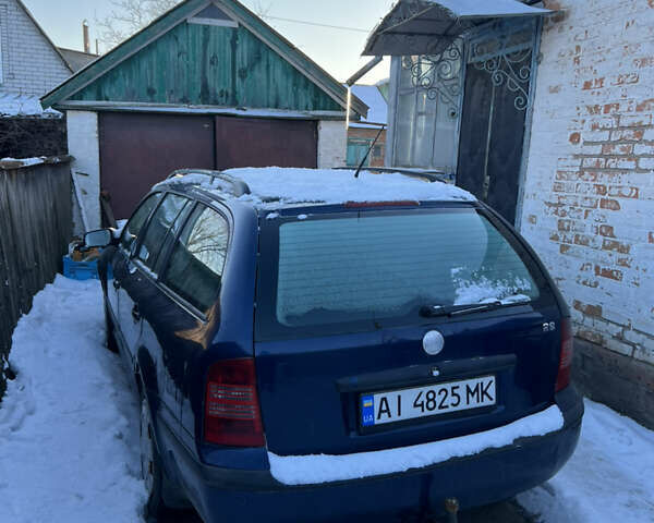 Синий Шкода Октавия, объемом двигателя 1.98 л и пробегом 310 тыс. км за 1600 $, фото 1 на Automoto.ua