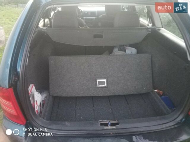 Синий Шкода Октавия, объемом двигателя 1.98 л и пробегом 380 тыс. км за 3650 $, фото 1 на Automoto.ua