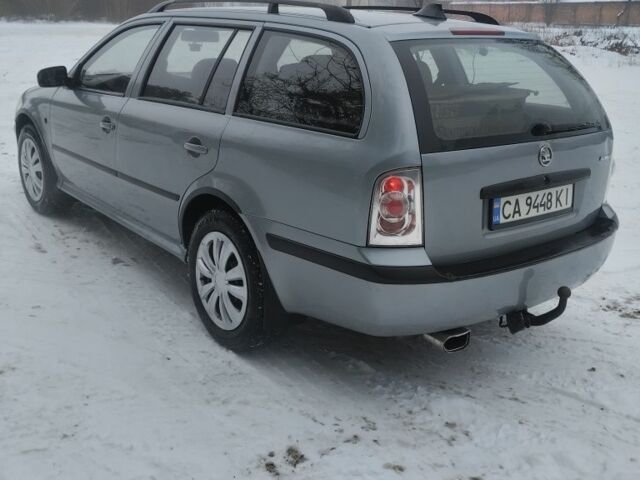 Синій Шкода Октавія, об'ємом двигуна 1.9 л та пробігом 311 тис. км за 4000 $, фото 1 на Automoto.ua