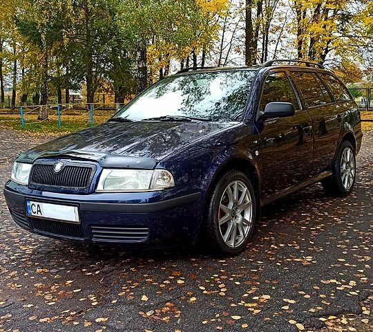 Синій Шкода Октавія, об'ємом двигуна 1.6 л та пробігом 229 тис. км за 4700 $, фото 1 на Automoto.ua