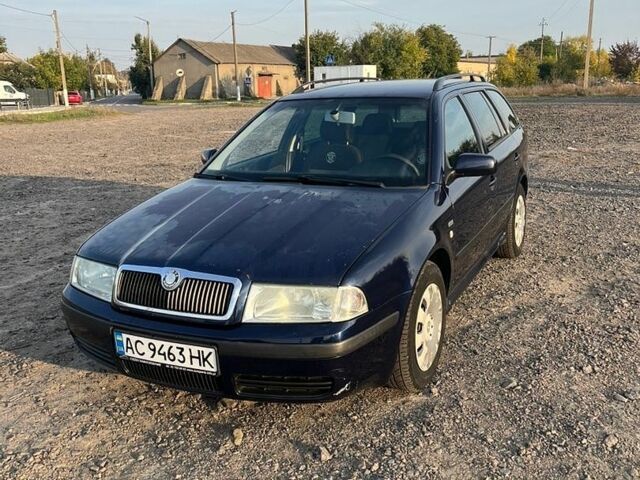 Синий Шкода Октавия, объемом двигателя 1.6 л и пробегом 390 тыс. км за 3200 $, фото 1 на Automoto.ua