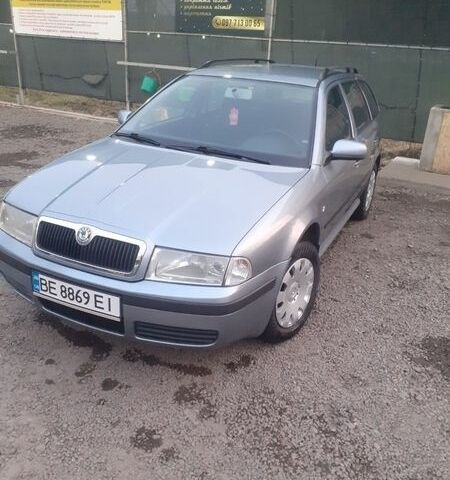 Синий Шкода Октавия, объемом двигателя 1.6 л и пробегом 265 тыс. км за 5000 $, фото 1 на Automoto.ua