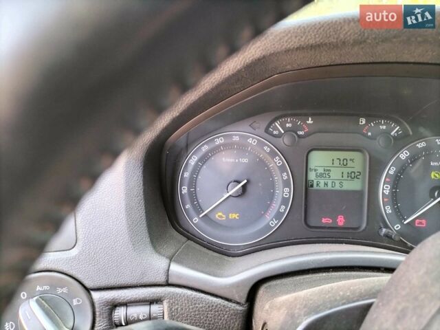 Синий Шкода Октавия, объемом двигателя 2 л и пробегом 203 тыс. км за 6300 $, фото 1 на Automoto.ua
