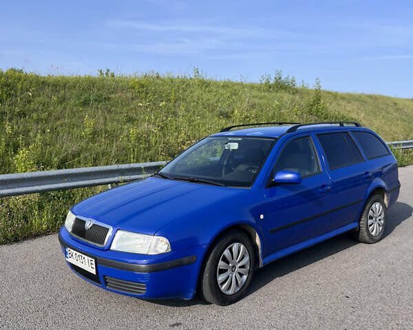 Синий Шкода Октавия, объемом двигателя 1.6 л и пробегом 283 тыс. км за 3500 $, фото 1 на Automoto.ua