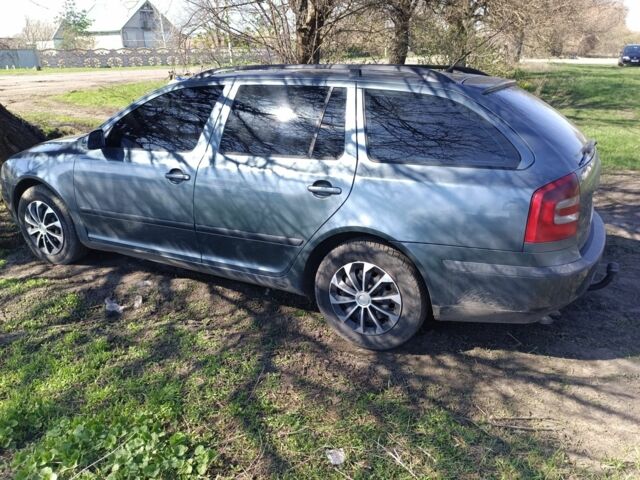 Синий Шкода Октавия, объемом двигателя 2 л и пробегом 405 тыс. км за 3700 $, фото 1 на Automoto.ua