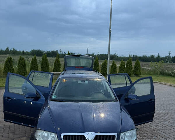 Синий Шкода Октавия, объемом двигателя 1.98 л и пробегом 200 тыс. км за 6200 $, фото 1 на Automoto.ua