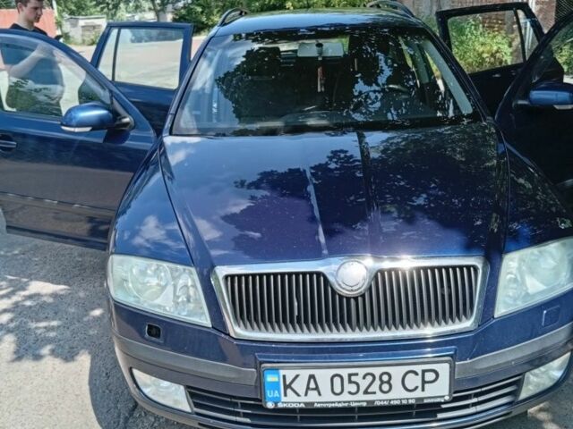 Синий Шкода Октавия, объемом двигателя 1.6 л и пробегом 250 тыс. км за 5100 $, фото 1 на Automoto.ua