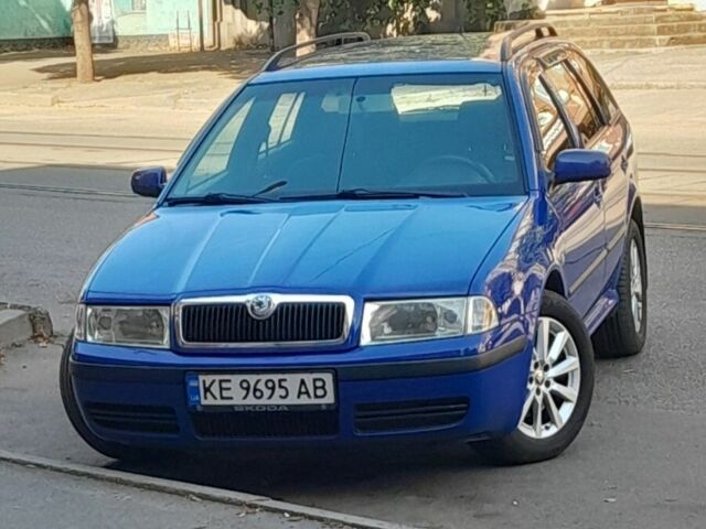 Синий Шкода Октавия, объемом двигателя 1.8 л и пробегом 20 тыс. км за 6501 $, фото 1 на Automoto.ua