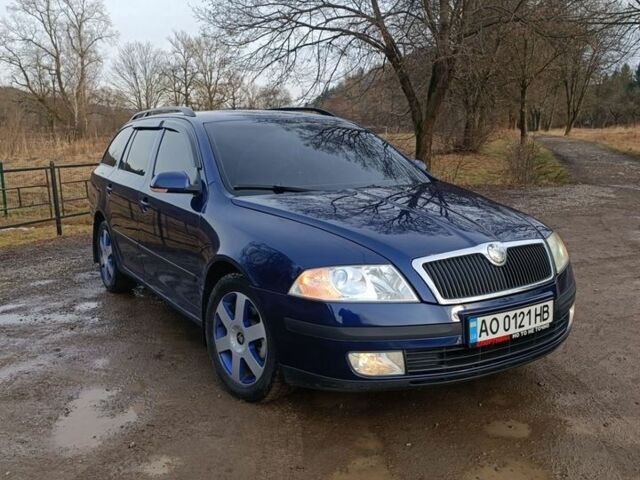 Синий Шкода Октавия, объемом двигателя 1.97 л и пробегом 375 тыс. км за 4400 $, фото 1 на Automoto.ua