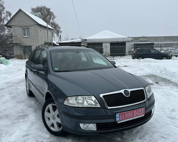 Синій Шкода Октавія, об'ємом двигуна 1.6 л та пробігом 215 тис. км за 6800 $, фото 1 на Automoto.ua