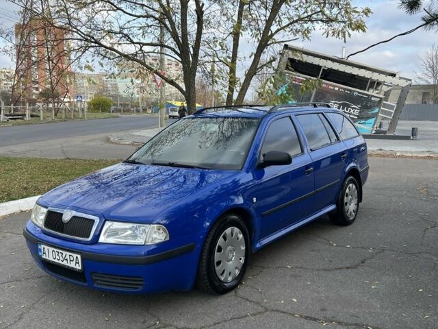 Синий Шкода Октавия, объемом двигателя 1.6 л и пробегом 371 тыс. км за 4200 $, фото 1 на Automoto.ua
