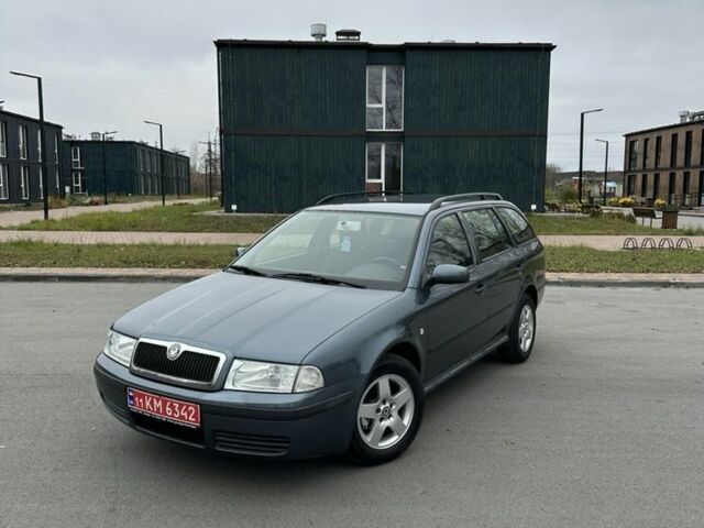 Синий Шкода Октавия, объемом двигателя 0 л и пробегом 209 тыс. км за 5499 $, фото 1 на Automoto.ua