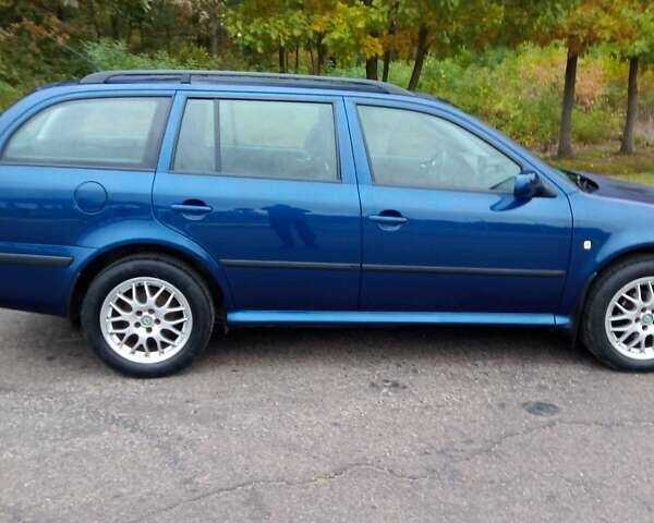 Синій Шкода Октавія, об'ємом двигуна 1.6 л та пробігом 204 тис. км за 5100 $, фото 1 на Automoto.ua