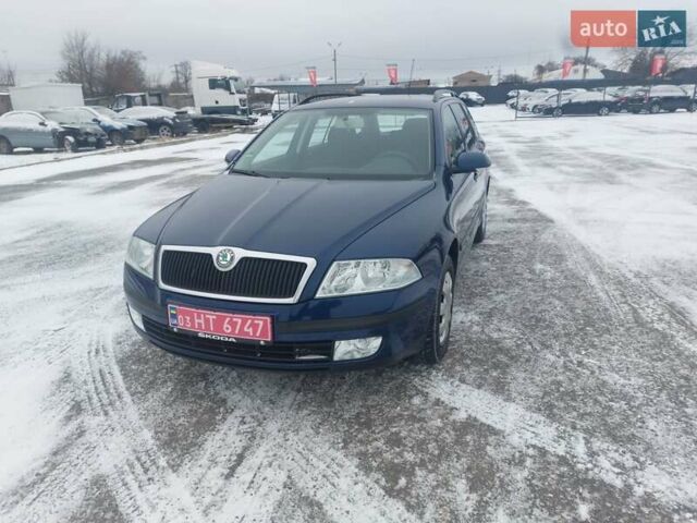 Синий Шкода Октавия, объемом двигателя 1.6 л и пробегом 203 тыс. км за 6650 $, фото 1 на Automoto.ua
