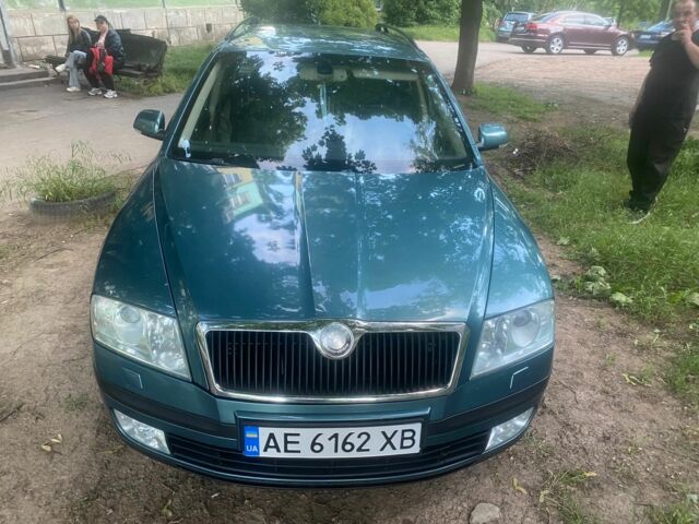Синий Шкода Октавия, объемом двигателя 2 л и пробегом 337 тыс. км за 5200 $, фото 1 на Automoto.ua