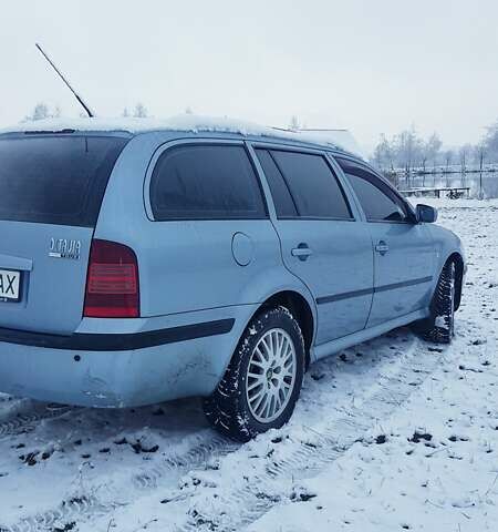 Синий Шкода Октавия, объемом двигателя 1.8 л и пробегом 150 тыс. км за 3700 $, фото 1 на Automoto.ua