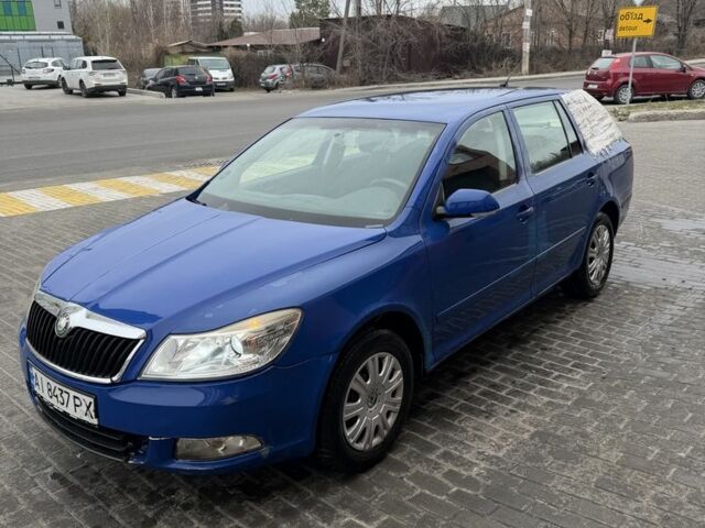 Синий Шкода Октавия, объемом двигателя 2 л и пробегом 280 тыс. км за 1650 $, фото 1 на Automoto.ua