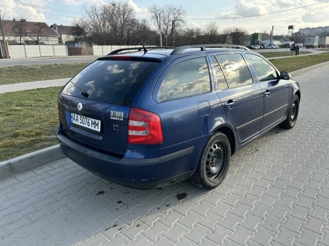 Синий Шкода Октавия, объемом двигателя 1.6 л и пробегом 290 тыс. км за 4800 $, фото 1 на Automoto.ua