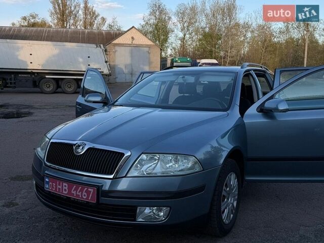 Синий Шкода Октавия, объемом двигателя 1.6 л и пробегом 190 тыс. км за 6800 $, фото 1 на Automoto.ua