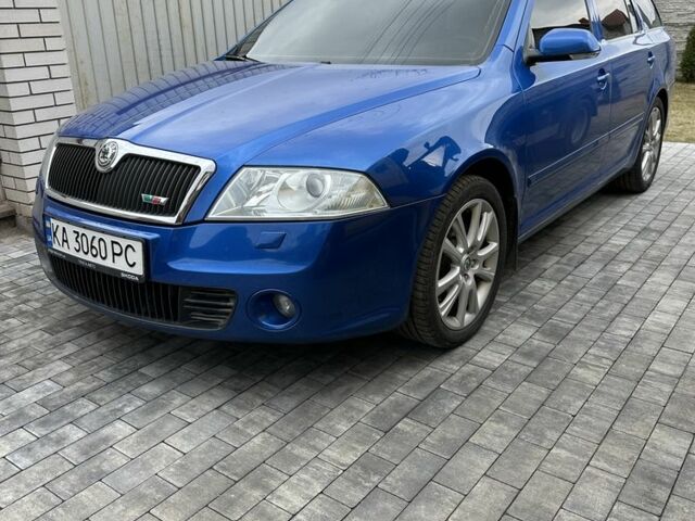 Синий Шкода Октавия, объемом двигателя 2 л и пробегом 227 тыс. км за 6700 $, фото 1 на Automoto.ua