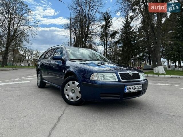 Синий Шкода Октавия, объемом двигателя 1.6 л и пробегом 292 тыс. км за 5450 $, фото 1 на Automoto.ua