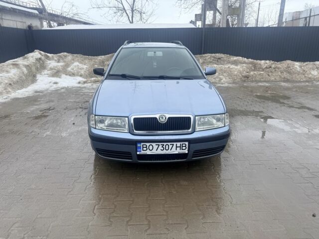 Синий Шкода Октавия, объемом двигателя 1.6 л и пробегом 243 тыс. км за 4700 $, фото 1 на Automoto.ua