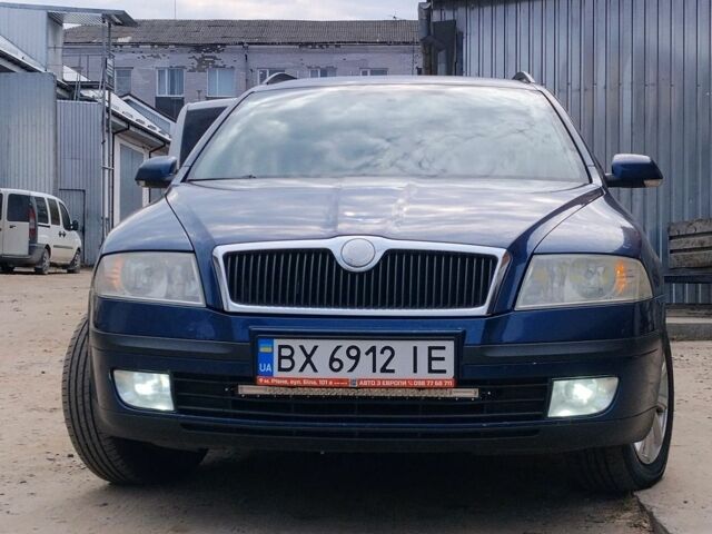 Синий Шкода Октавия, объемом двигателя 2 л и пробегом 320 тыс. км за 5600 $, фото 1 на Automoto.ua